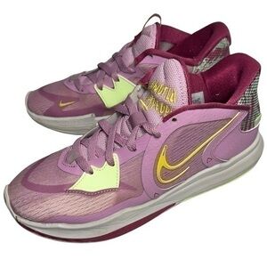 Nike Men’s Size 8.5 Orchid Kyrie Low 5 1 World 1 People Sneakers DJ6012-500